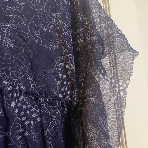 Sweet Pea maturity top. Size large. Good condition - Picture 2 of 4